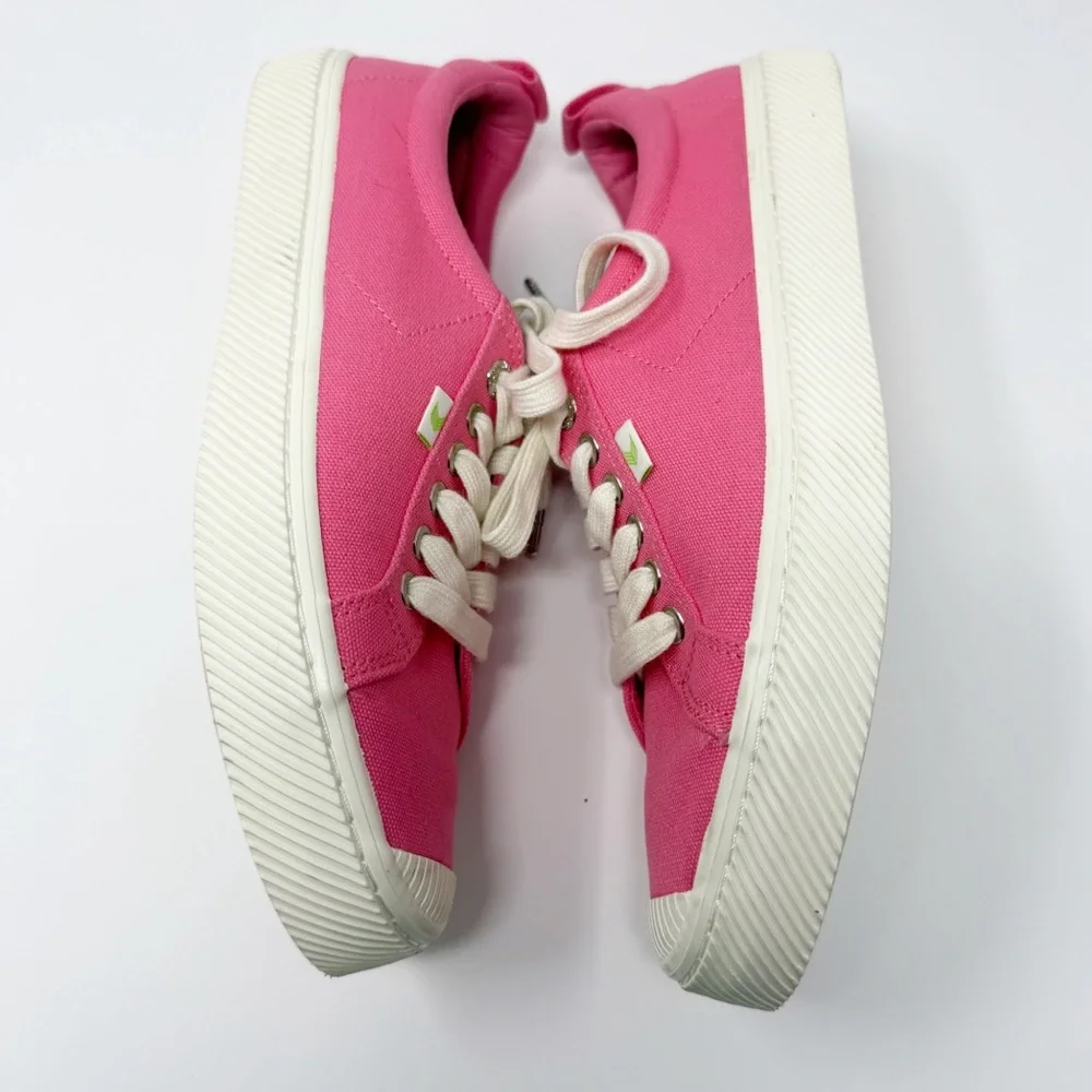 CARIUMA OCA Low Pink Lemonade Canvas Sneakers Women's Size 10.5 or Men's Size 9